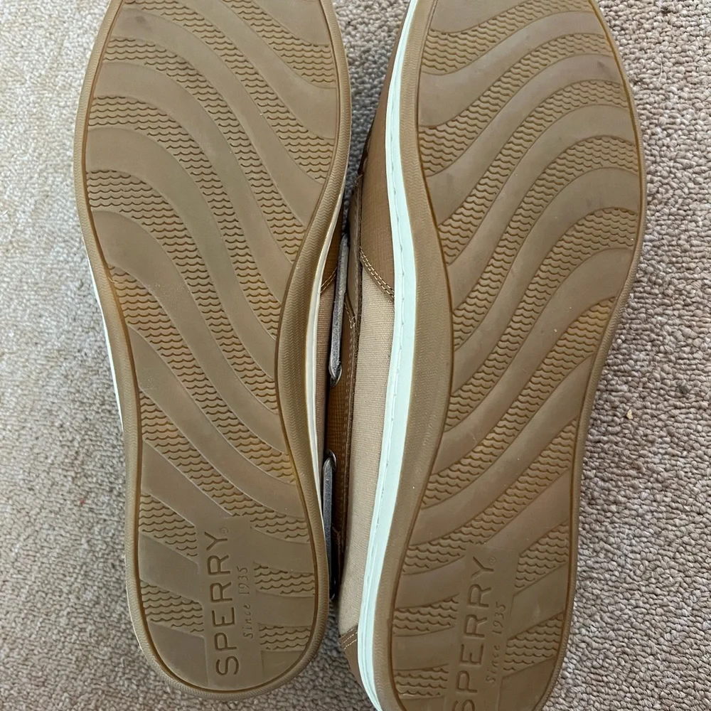 Sperry Boat Shoe -Women 11 - Picture 3 of 5